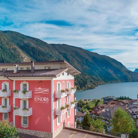 Hotel Londra Slow Living Molveno Exterior photo