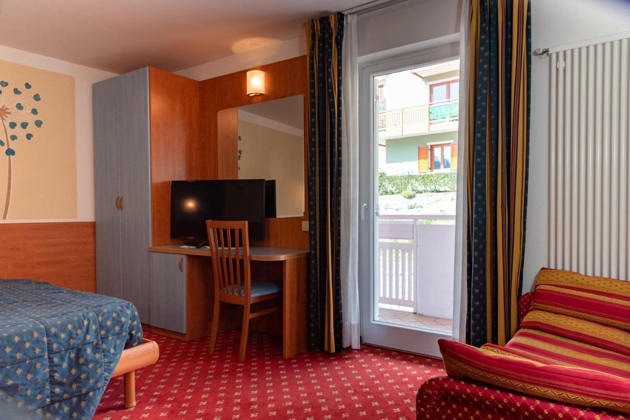 Hotel Londra Slow Living Molveno Exterior photo