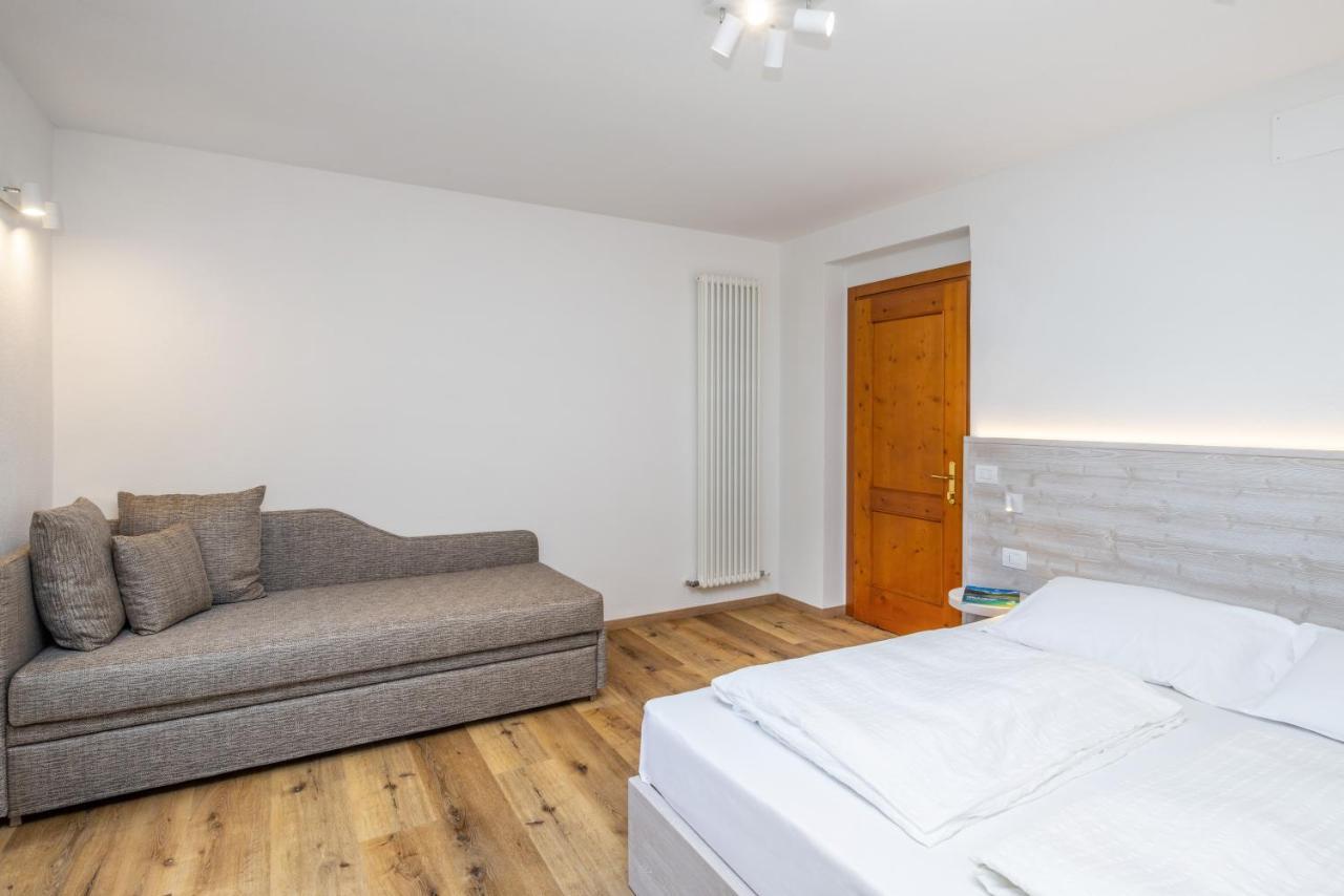 Hotel Londra Slow Living Molveno Exterior photo